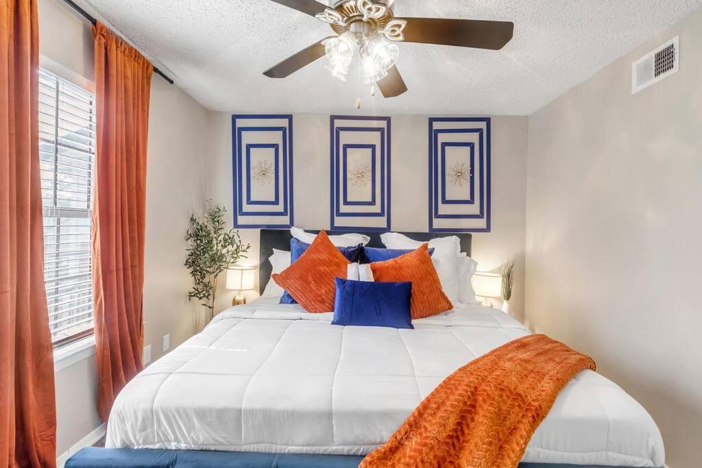 Self Check-In Free Parking Austin Skyline View Apartment Bagian luar foto
